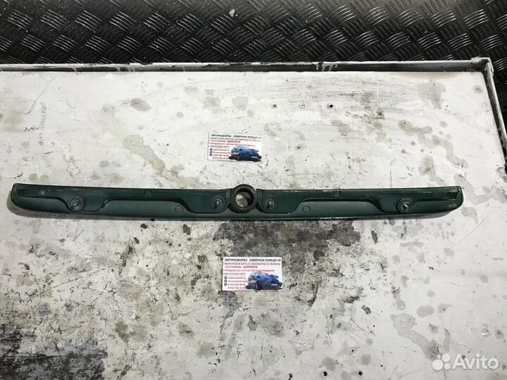 Накладка крышки багажника Опель Вектра Б Vectra B