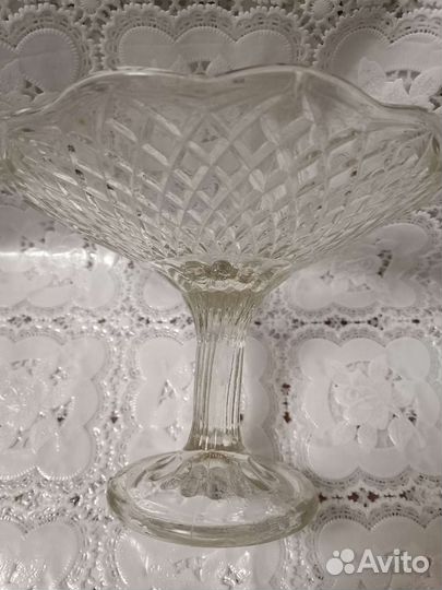 Ваза для фруктов (конфетница)