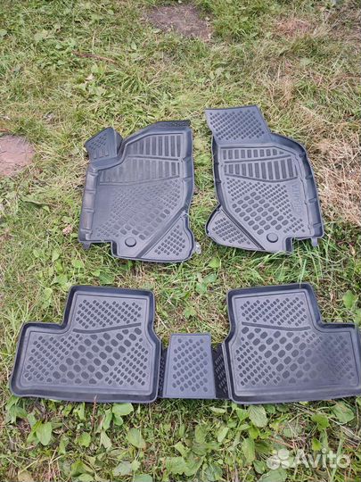 Автомобильные коврики на Лада гранта