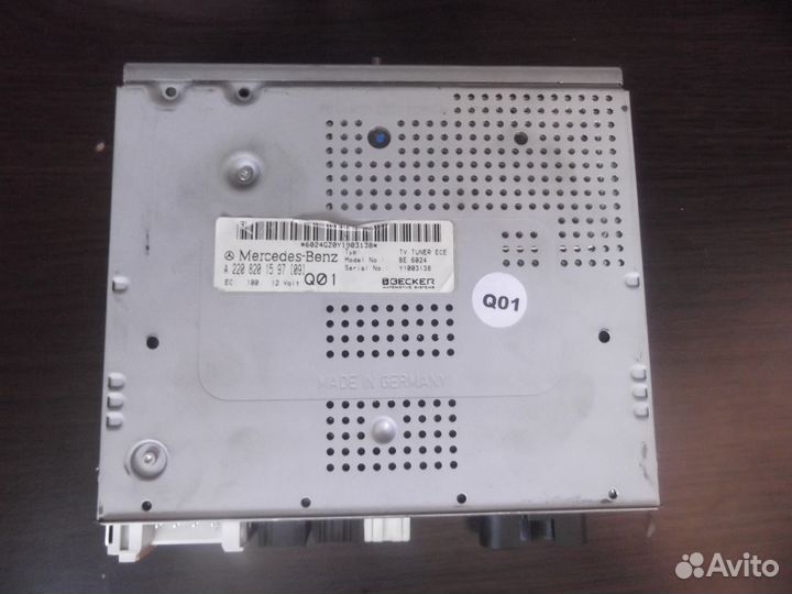 TV тюнер Мерседес W220 2002год becker A2208201597