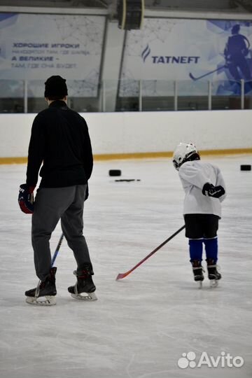 Тренер по хоккею