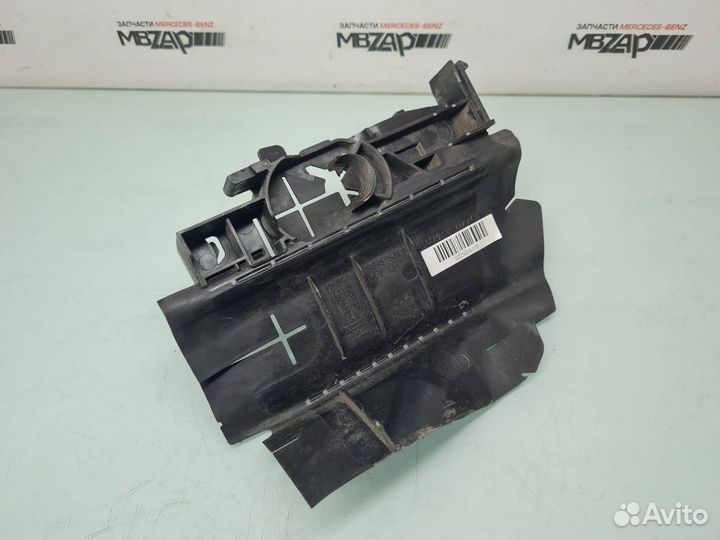 Дефлектор радиатора левый Mercedes W222 S 222