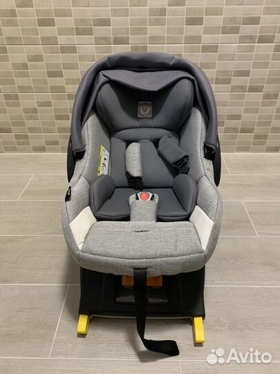 Детская автолюлька + база Peg Perego
