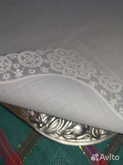 Карманный кружевной платочек