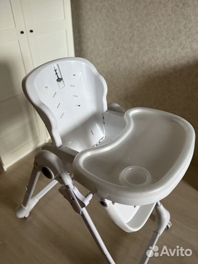 Стул для кормления с чехлом