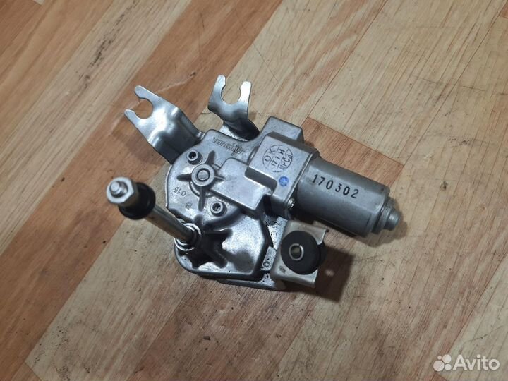 Моторчик заднего стеклоочистителя Mitsubishi PS3