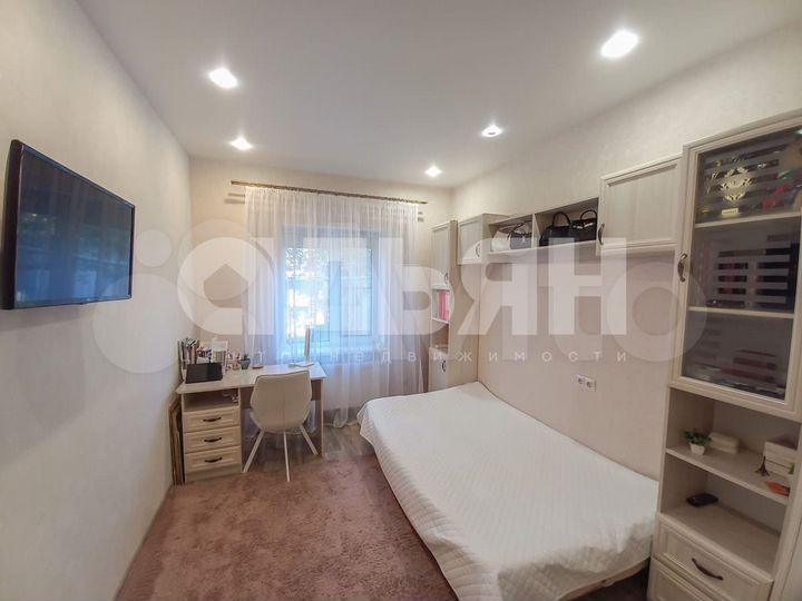 3-к. квартира, 70 м², 1/1 эт.