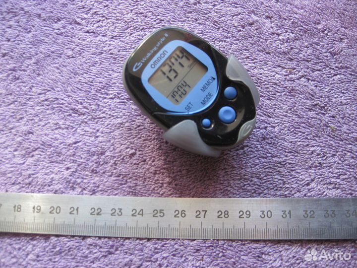 Шагомер Omron HJ-113-E новый с прищепкой на пояс