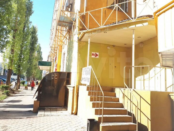 Торговая площадь 85 м² в б/ц Гипрокаучук