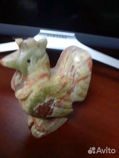 Фигурки из камня оникс