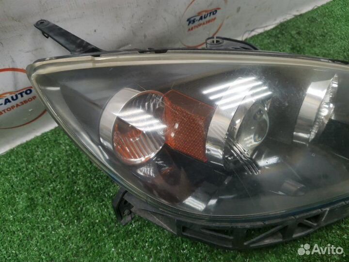 Фара ксеноновая передняя правая Mazda 3 хетчбек BK