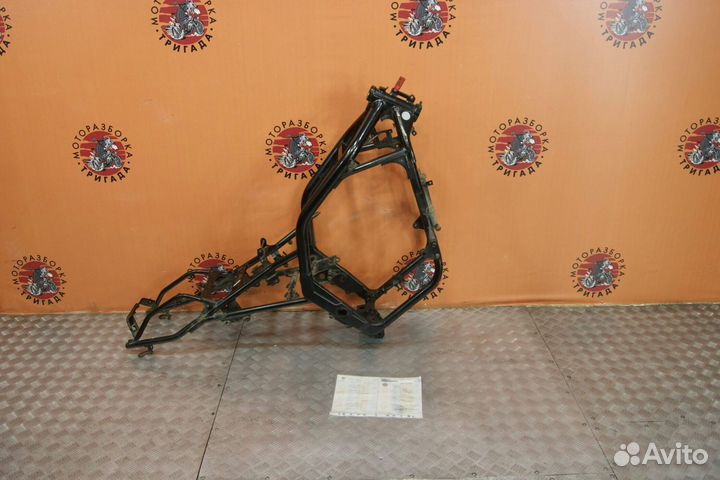 Рама с документами Yamaha FZ400