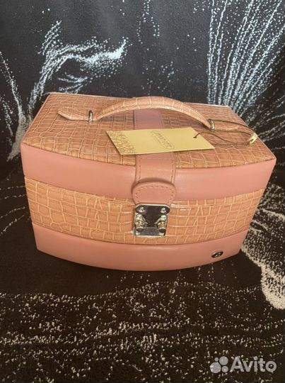 Шкатулка для украшений