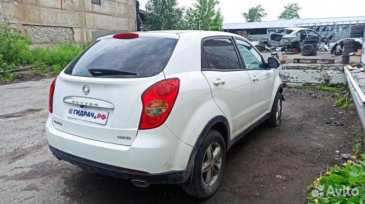 Зеркало заднего вида Ssang Yong Actyon New 7641008