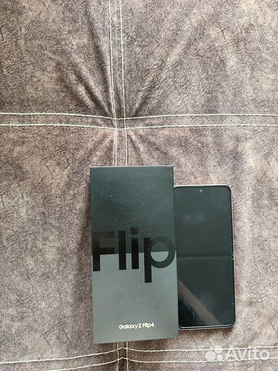 Samsung galaxy z flip 4 256