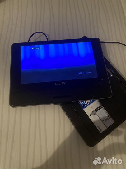 Портативный видеоплеер sony