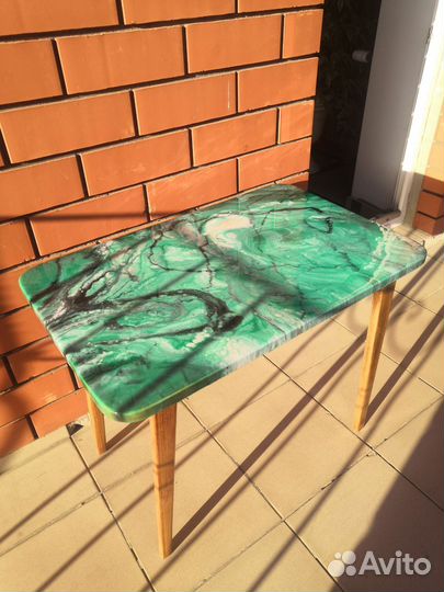 Журнальный столик ручной работы