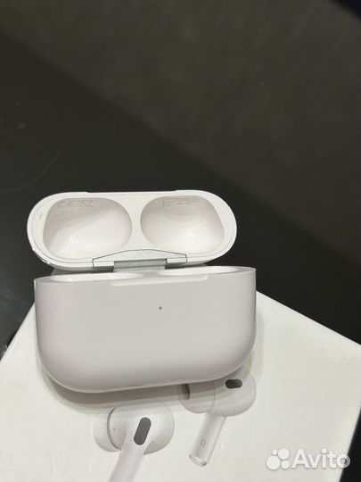 Кейс AirPods Pro