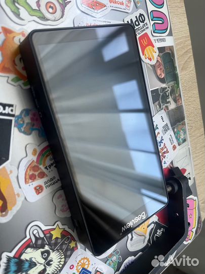 Накамерный монитор