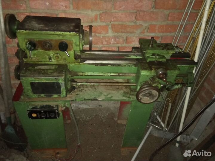 Токарный станок тв4