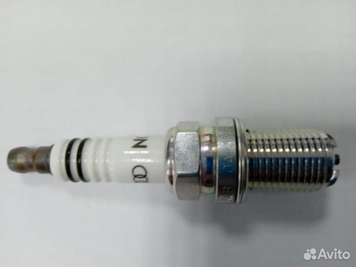 Свеча зажигания VAG 101000035HJ audi VW skoda