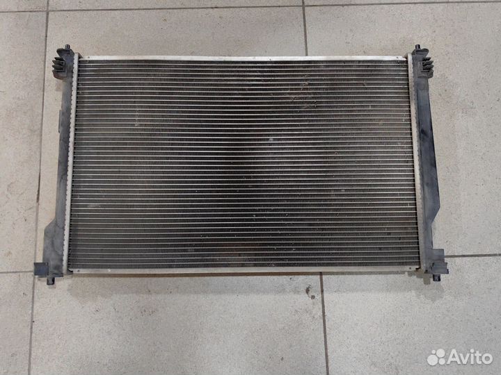 Радиатор на Toyota Camry V70