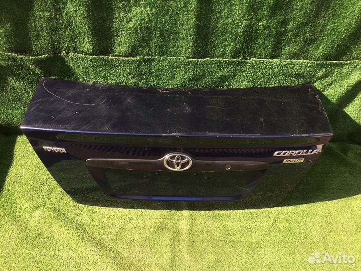 Крышка багажника Toyota Corolla E120 Синяя царапин