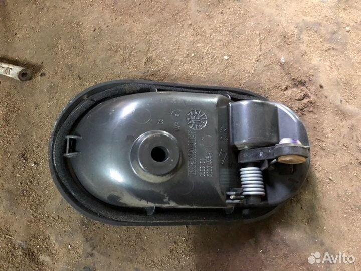 Ручка двери внутренняя задняя правая Nissan