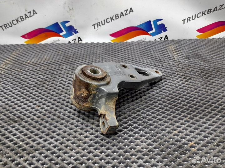 Кронштейн передней рессоры задний правый