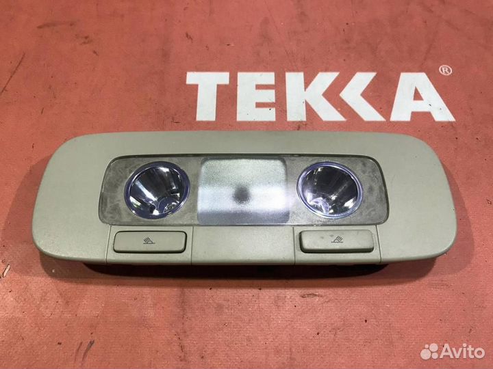 Плафон центральный Шкода Суперб 3Т