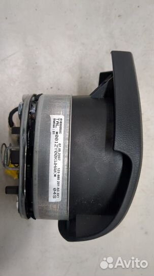 Подушка безопасности водителя Skoda Octavia (A5)