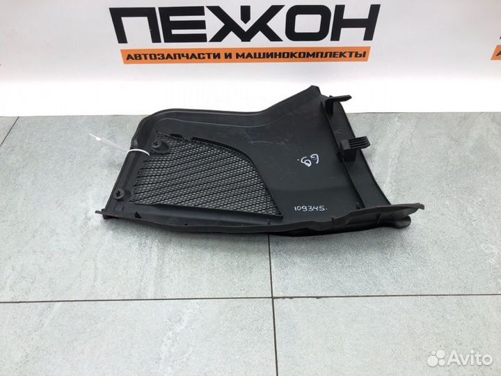 Водосток правый Mercedes-Benz E-Class S213 2.0