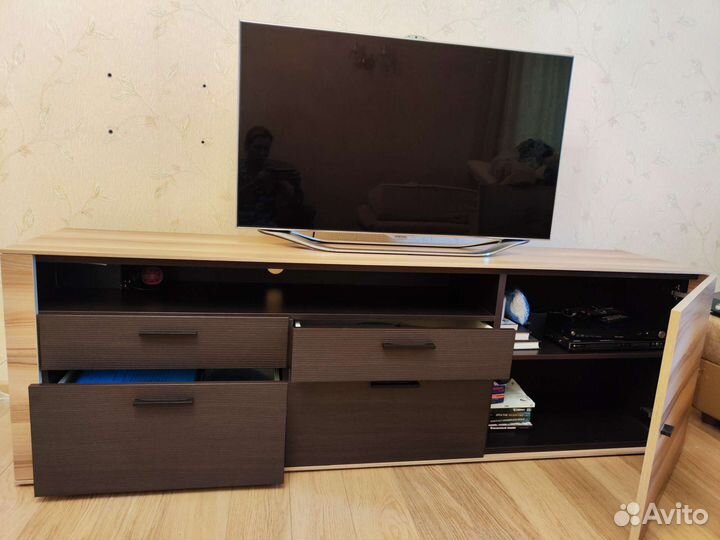Тумба под телевизор бу 205*40