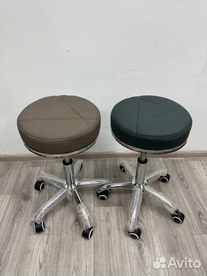 Стул для мастера/таблетка