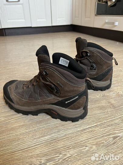 Трекинговые ботинки Salomon