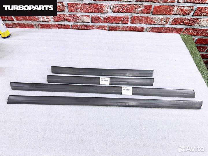 Нижний Молдинг двери Toyota Chaser GX100 1GFE