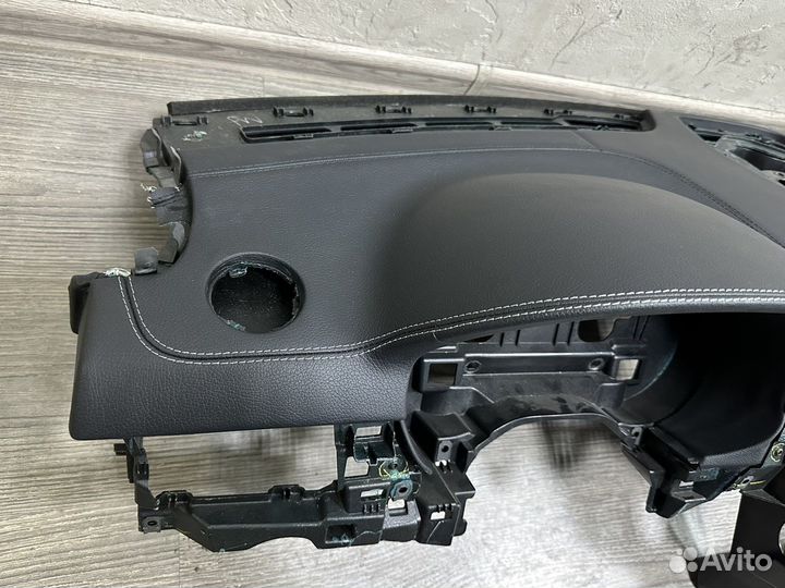 Торпедо чёрная кожа Mercedes ML W166 GL X166