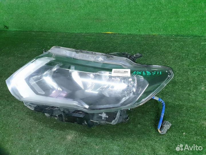 Фара левая Nissan X-Trail