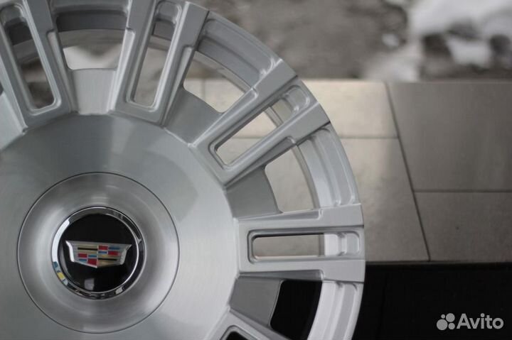 Кованые диски GT Forged R22 на Cadillac Escalade