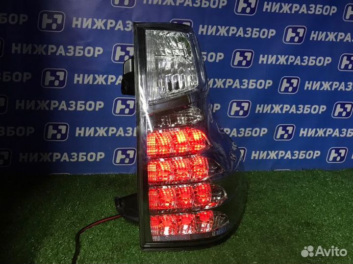 Фонарь задний правый Toyota Land Cruiser Prado