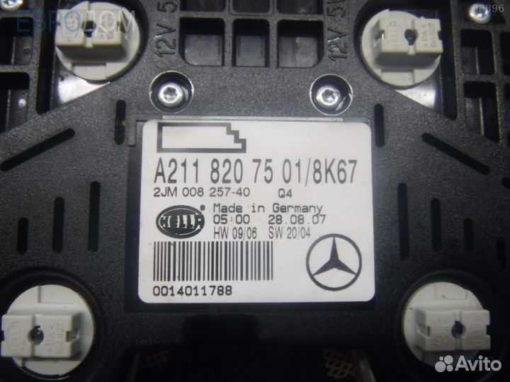 Светильник салона mercedes W211 s1108942