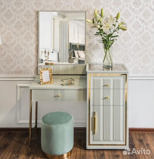 Спальный гарнитур Замира