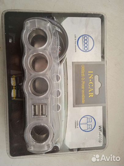 Разветвитель прикуривателя на 4 гнезда WF-4008