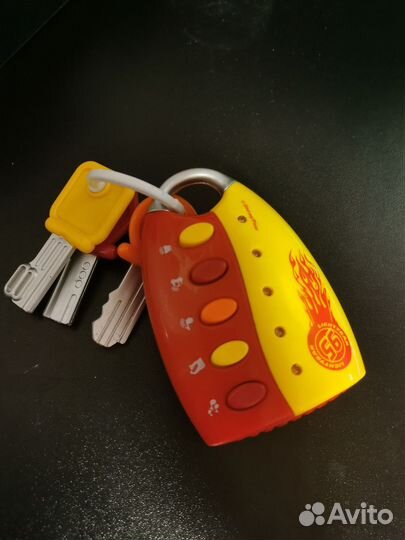 Игрушка музыкальный пульт с ключами