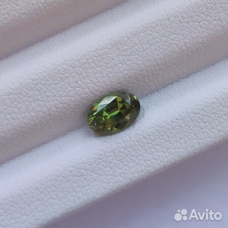 Ограненный Демантоид 1+ ct