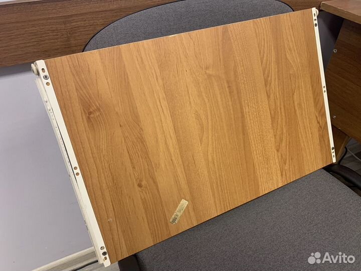 Выдвижная полка для стола