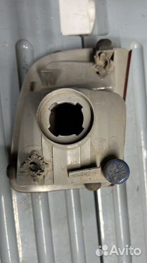 Фонарь бампера левый Land Cruiser 200