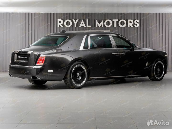 Rolls-Royce Phantom 6.8 AT, 2023, 195 км