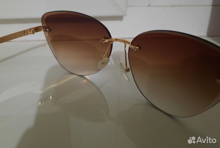 Солнцезащитные очки женские