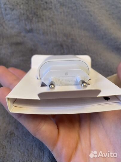 Зарядка Адаптер питания 20W type-c для iPhone/Andr